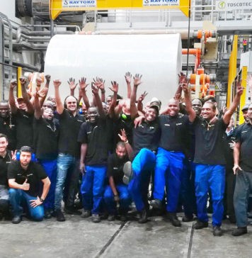 Picknik Marketing Pty boosts high-quality tissue capacity with start-up Start-up cheers: The team at the Picknik Marketing Pty launch of the Toscotec-supplied MODULO-PLUS tissue machine at its Johannesburg mill
