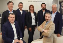 Futura promotes Guido Dellagnelo to CEO The new Futura management team: (left to right standing) Dellagnelo, Graunar, Granucci, Pelaia, Tonarelli, (seated left to right) Viani, Betti.