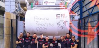 Papelera Reyes increases capacity with TM start-up Start-up team: Peru’s Papelera Reyes boosts its production capacity after starting up an Eil / Replus Tissue-supplied Crescent Former TM.