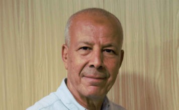BAROMETER ISSUE: SPECIAL FEATURE, ALGERIA, NORTHERN AFRICA Above: Production boost: Africaine Paper Mills (APM) General Manager Belkacem Becharef confirms plans for a new TM with a capacity of 30,000tpy