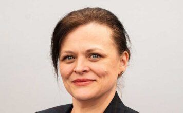 EXITISSUES: How evolving consumer cost and lifestyle priorities are changing worldwide – and how the industry is – and should – respond Natalia Bezrebra, Senior Analyst, Euromonitor International