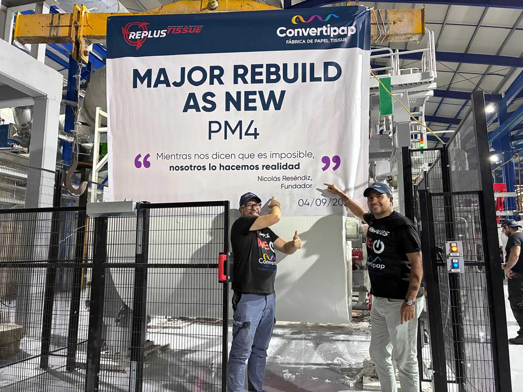 Celebrating PM4’s major rebuild: Convertipap’s General Director Luis Alberto Reséndiz (right), and colleague
